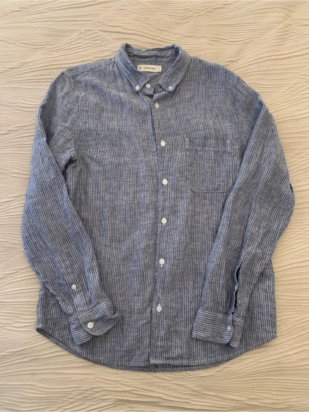 Everlane 100% European Linen Blue Striped Button Down Shirt, size Medium